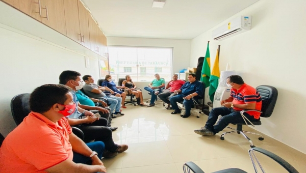 Vereadores se reúnem para planejar as primeiras ações de trabalho, em Tarauacá 